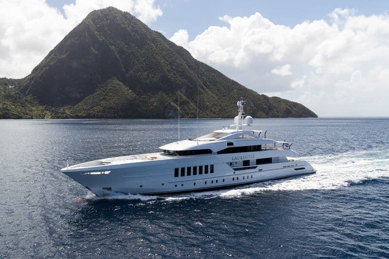 Motor yacht XANAX 33.8m by Admiral — photo 5