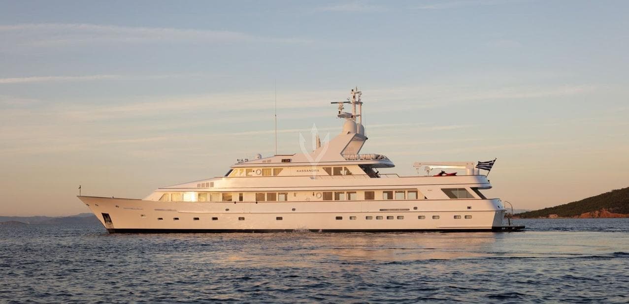 KASSANDRA - ext stbd | Drivas Yachts