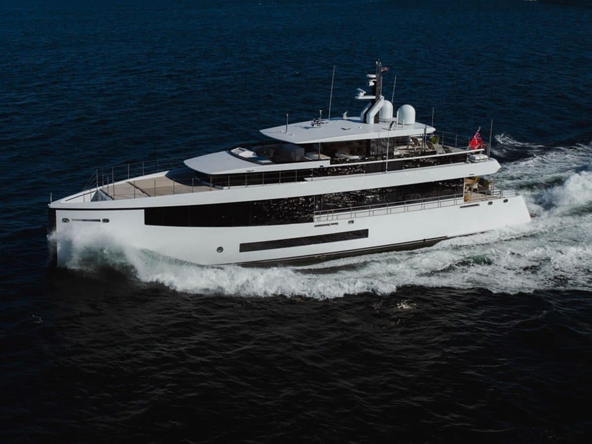 FOS - ext running | Drivas Yachts