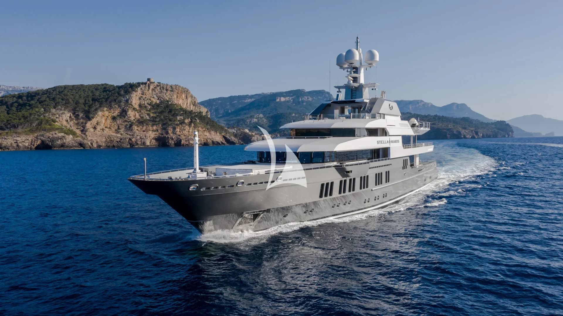 Motor yacht STELLA MARIS 72.1m by Viareggio Super Yachts — underway