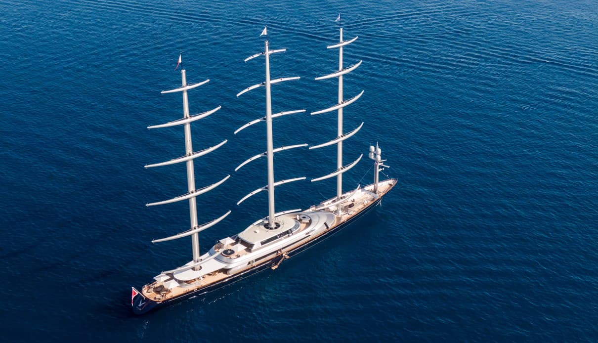 Motor yacht MALTESE FALCON 88m by Perini Navi — photo 3