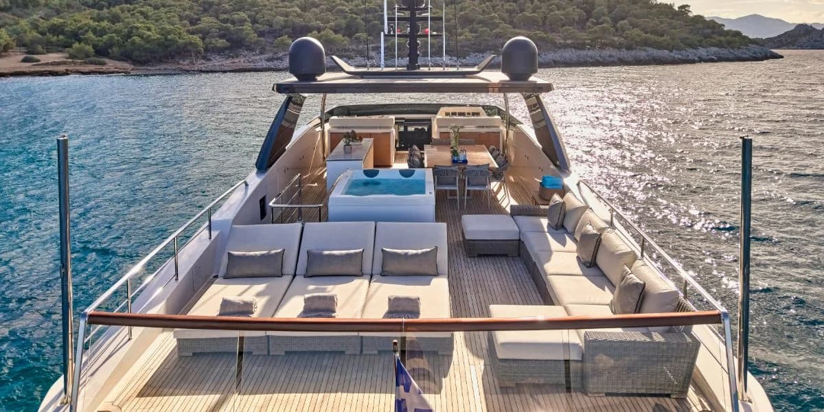 Motor yacht GOLDEN YACHT 32.3m by Sanlorenzo — photo 6