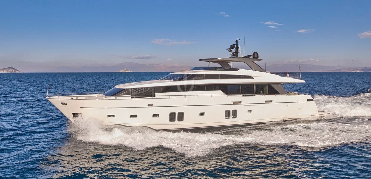 Motor yacht GOLDEN YACHT 32.3m by Sanlorenzo — photo 8