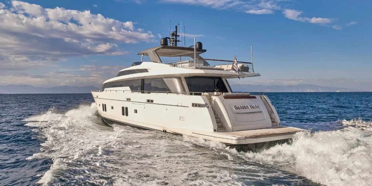 GOLDEN YACHT - ext stern | Drivas Yachts