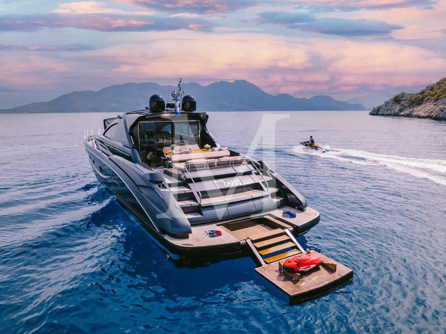 Motor yacht WHO CARES 21m by Riva — photo 4
