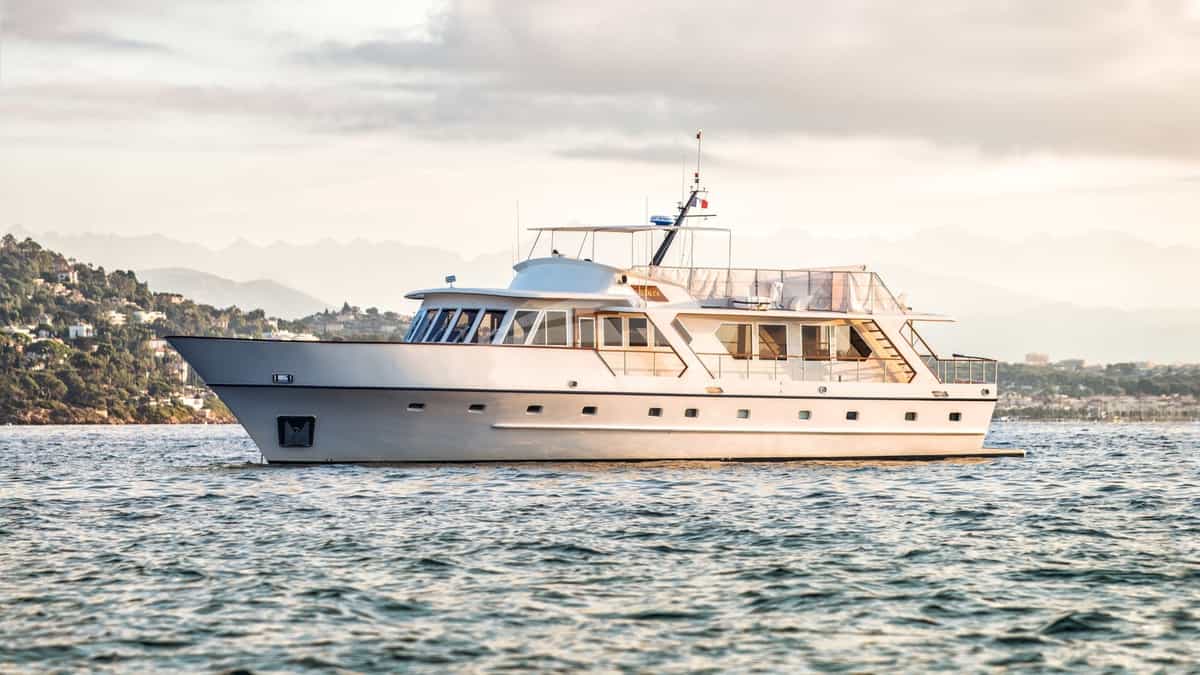 Stalca - ext | Drivas Yachts