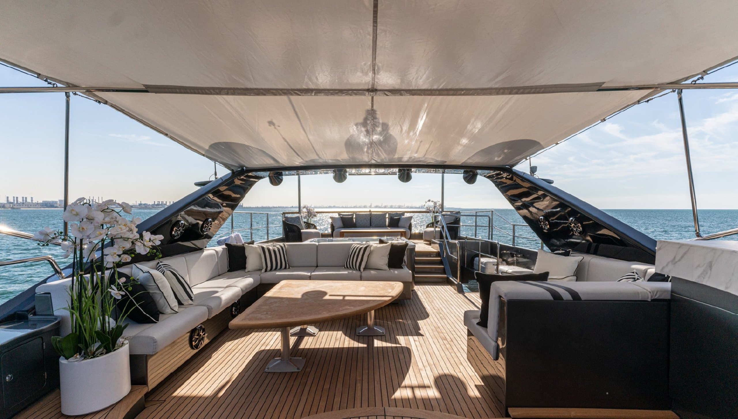 SPECTRE | Drivas Yachts