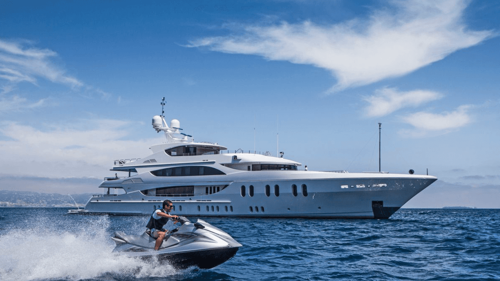 Wide Liberty - ext running | Drivas Yachts