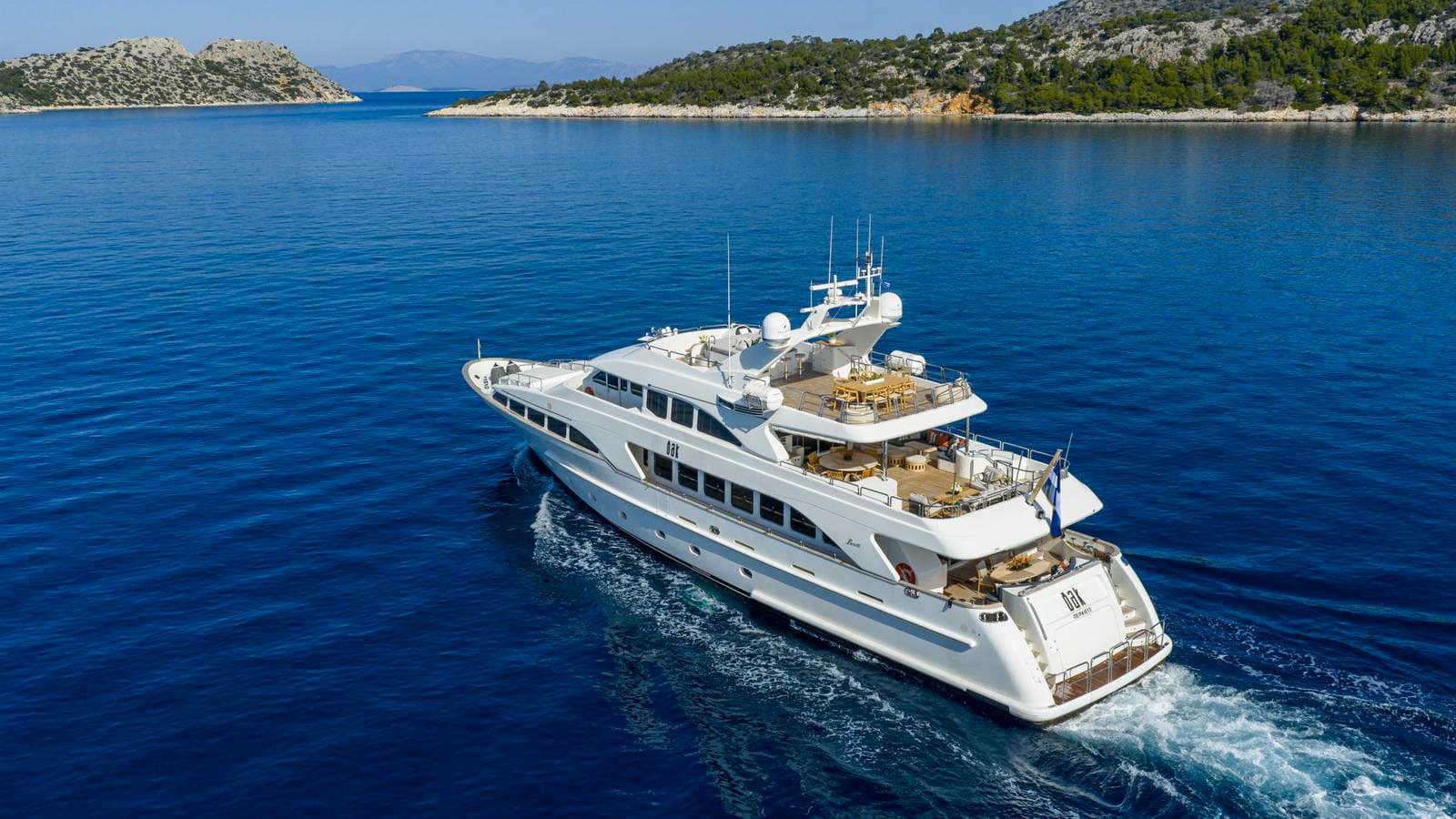 OAK - aerial | Drivas Yachts