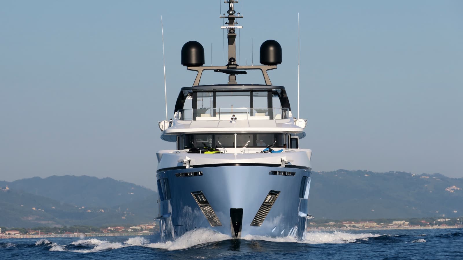 CASA F - ext bow | Drivas Yachts