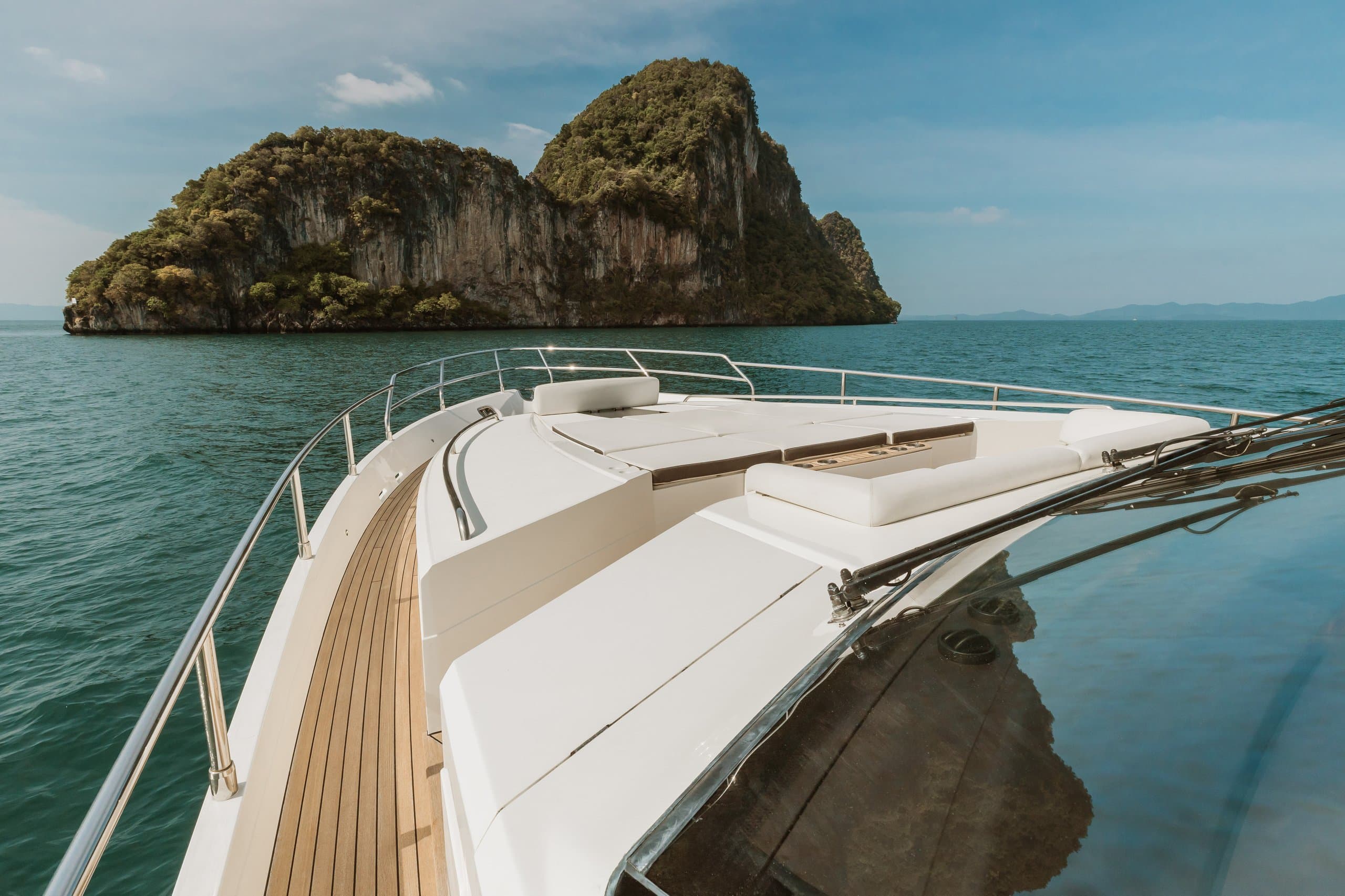 W.J. LIP | Drivas Yachts