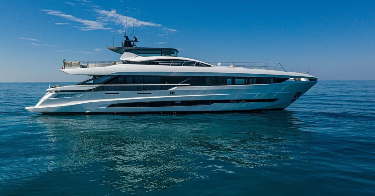 C2 - ext | Drivas Yachts