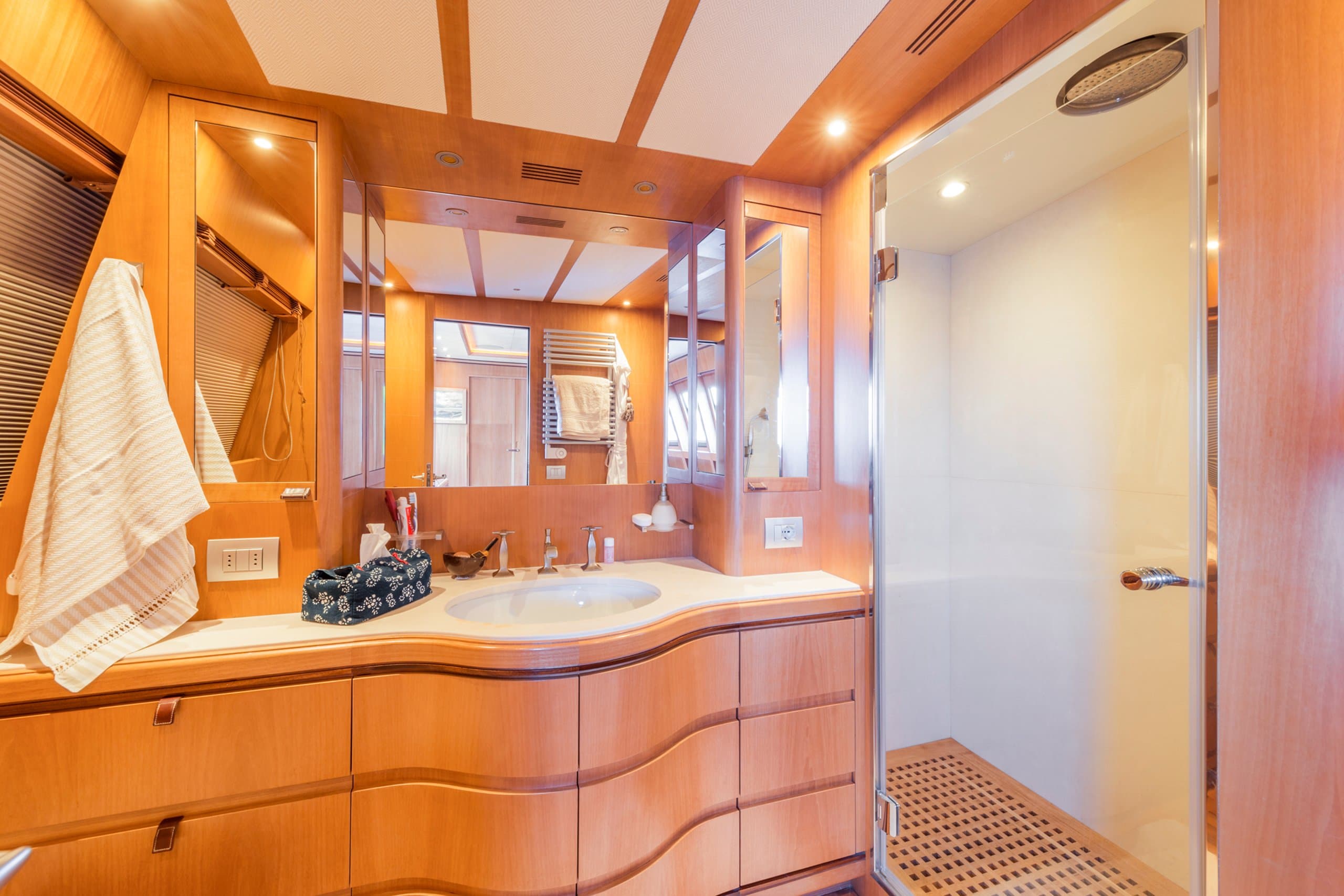 ANGRA TOO | Drivas Yachts