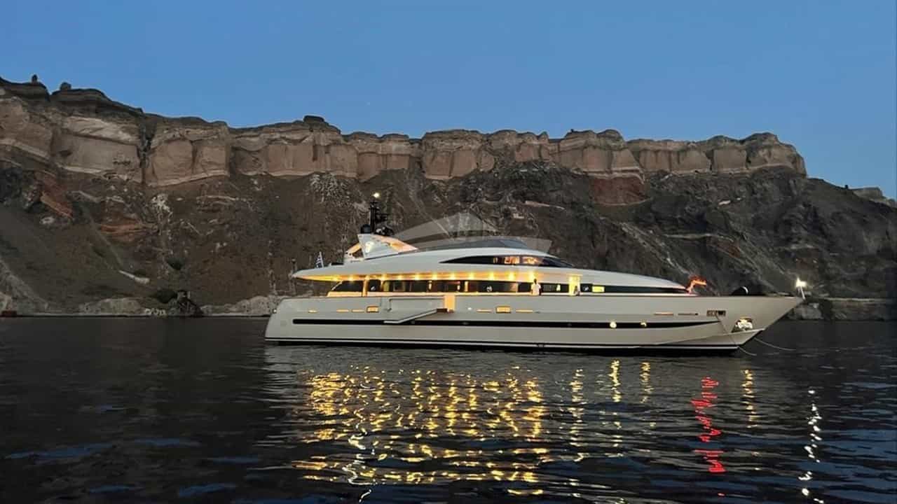 Motor yacht THEION 30.5m by Baglietto — photo 8