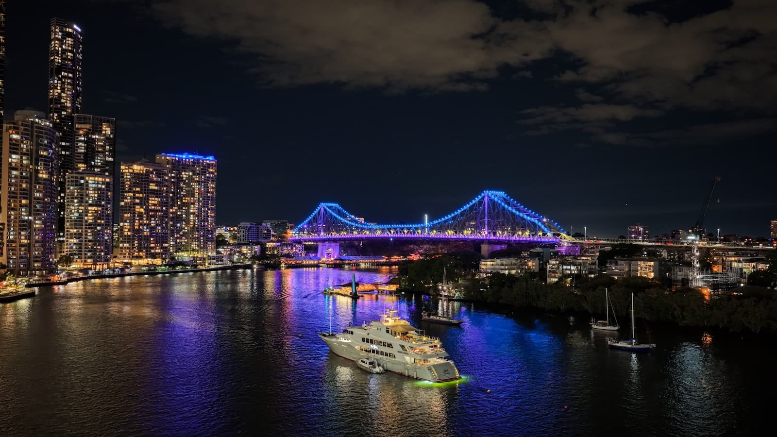 IRON BLONDE - aerial | Drivas Yachts