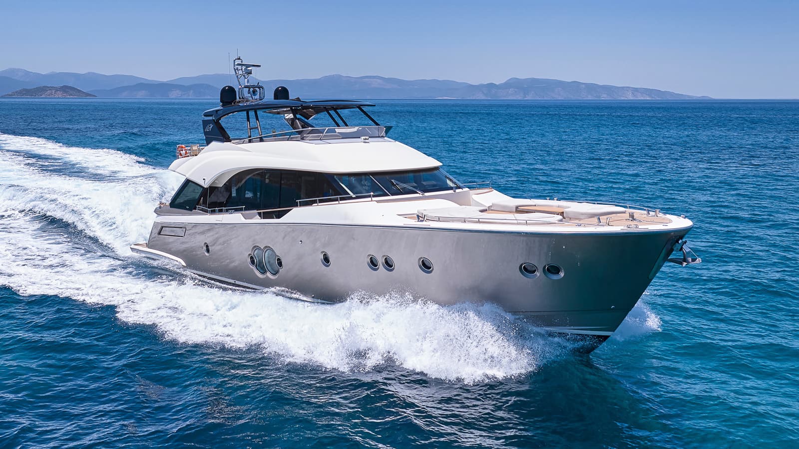 NAYLA - ext running | Drivas Yachts