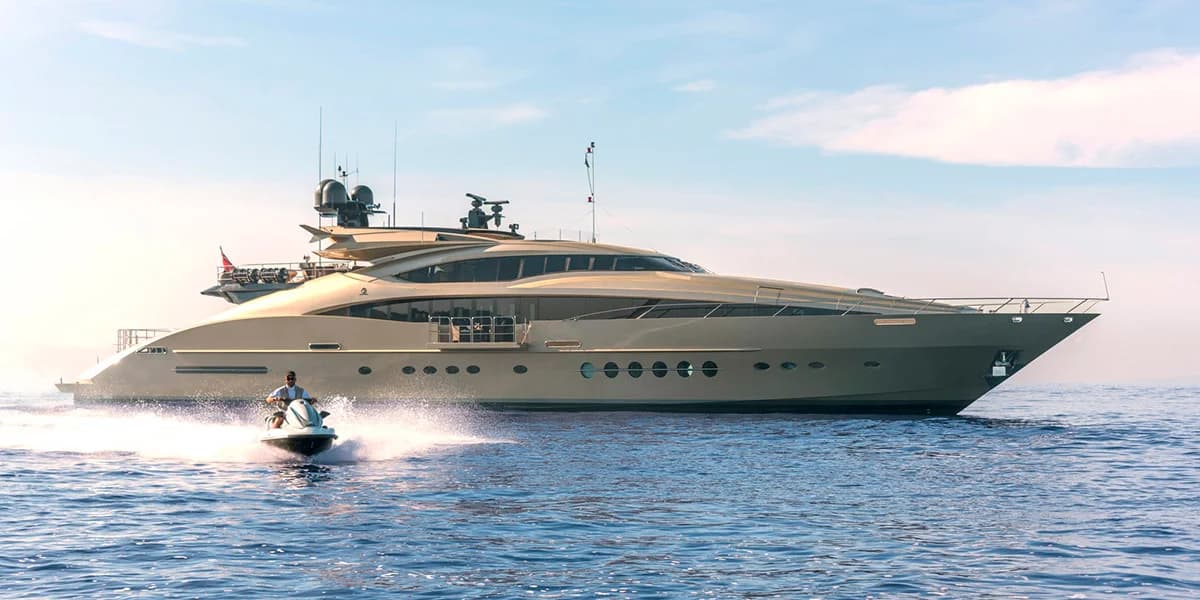 HOKULANI - ext stbd | Drivas Yachts