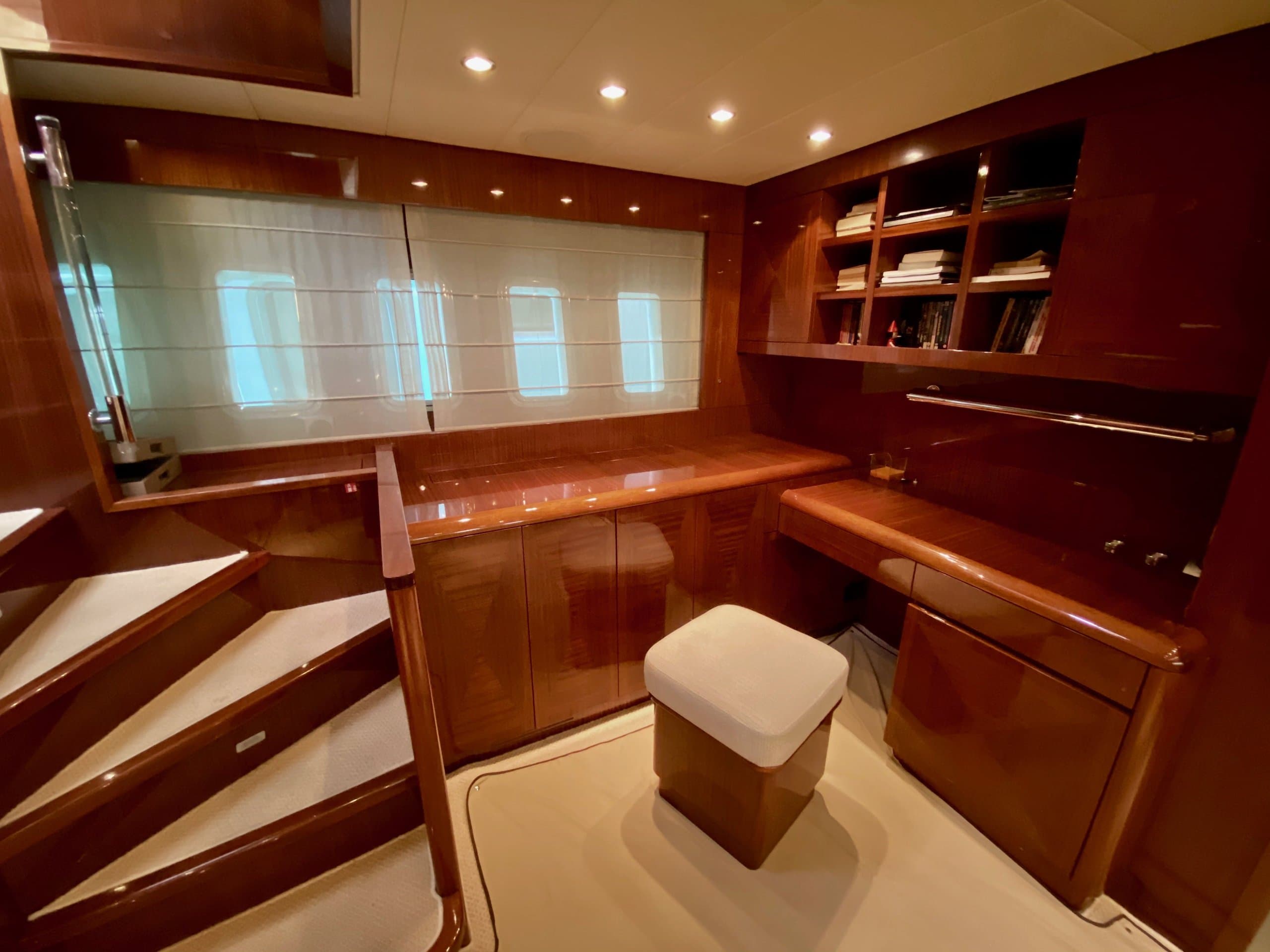LADY SPLASH | Drivas Yachts