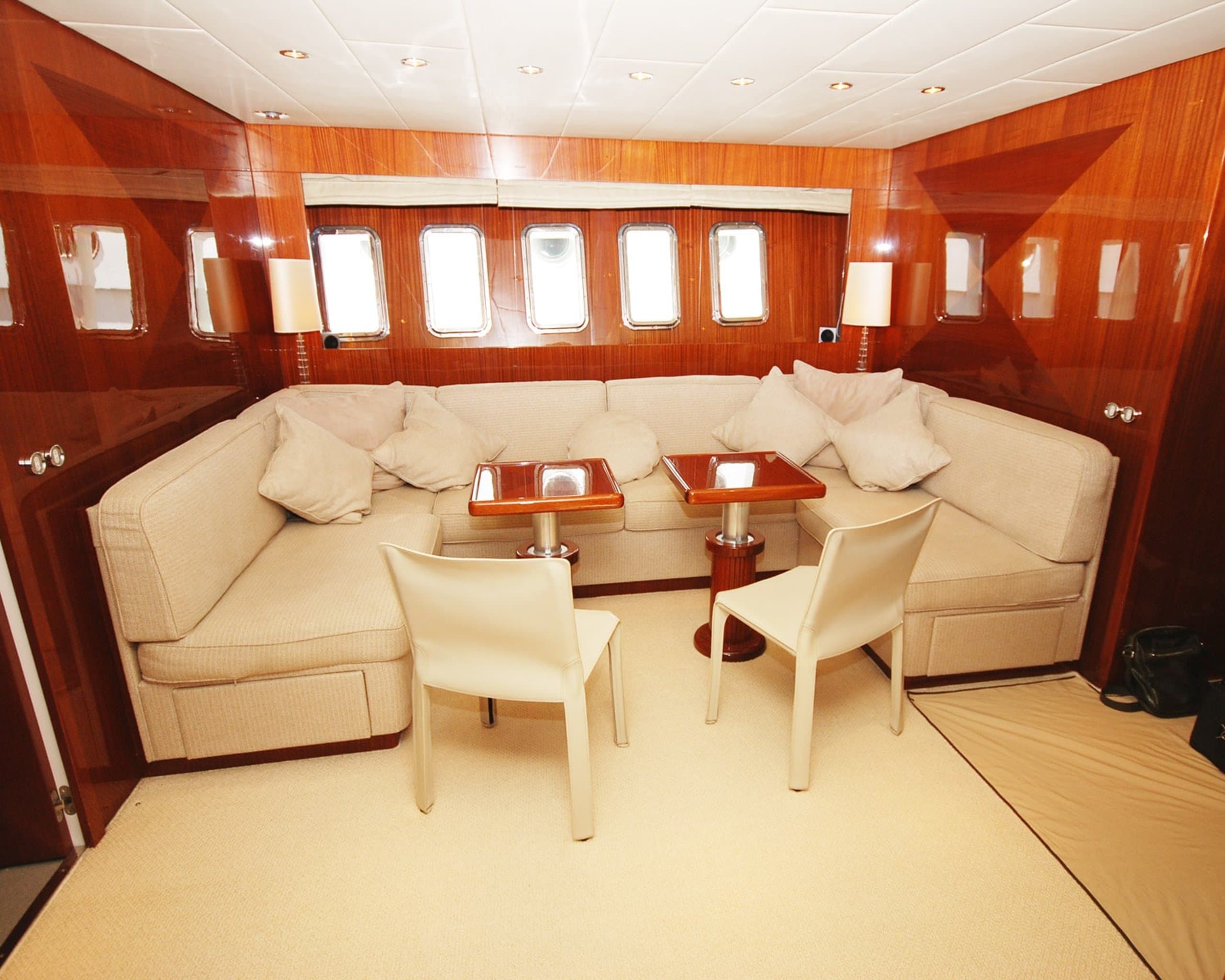 LADY SPLASH | Drivas Yachts