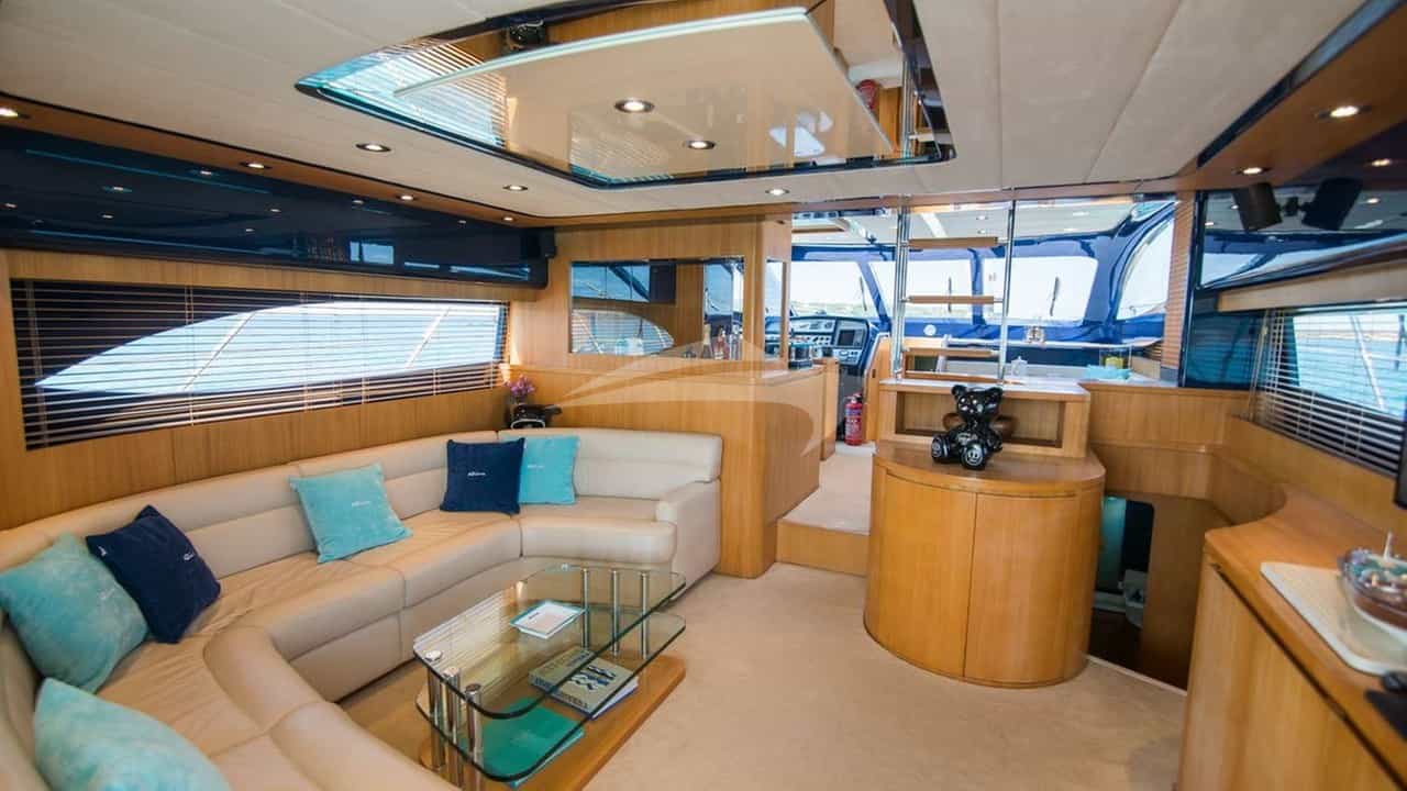 ANTAMAR II — interior