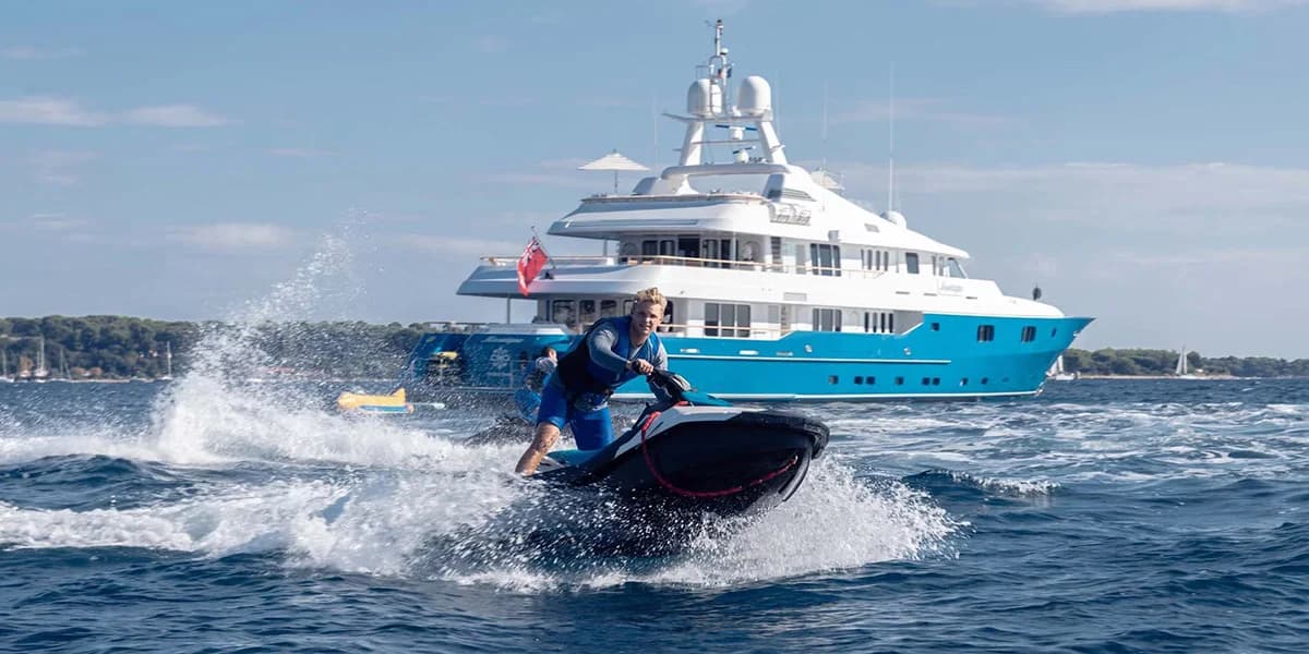 MOSAIQUE - lifestyle | Drivas Yachts