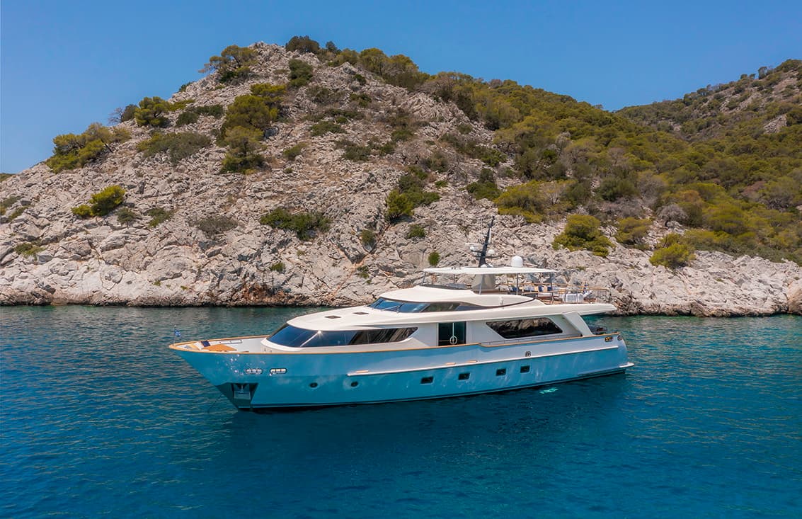 ELYSIUM - ext stbd | Drivas Yachts