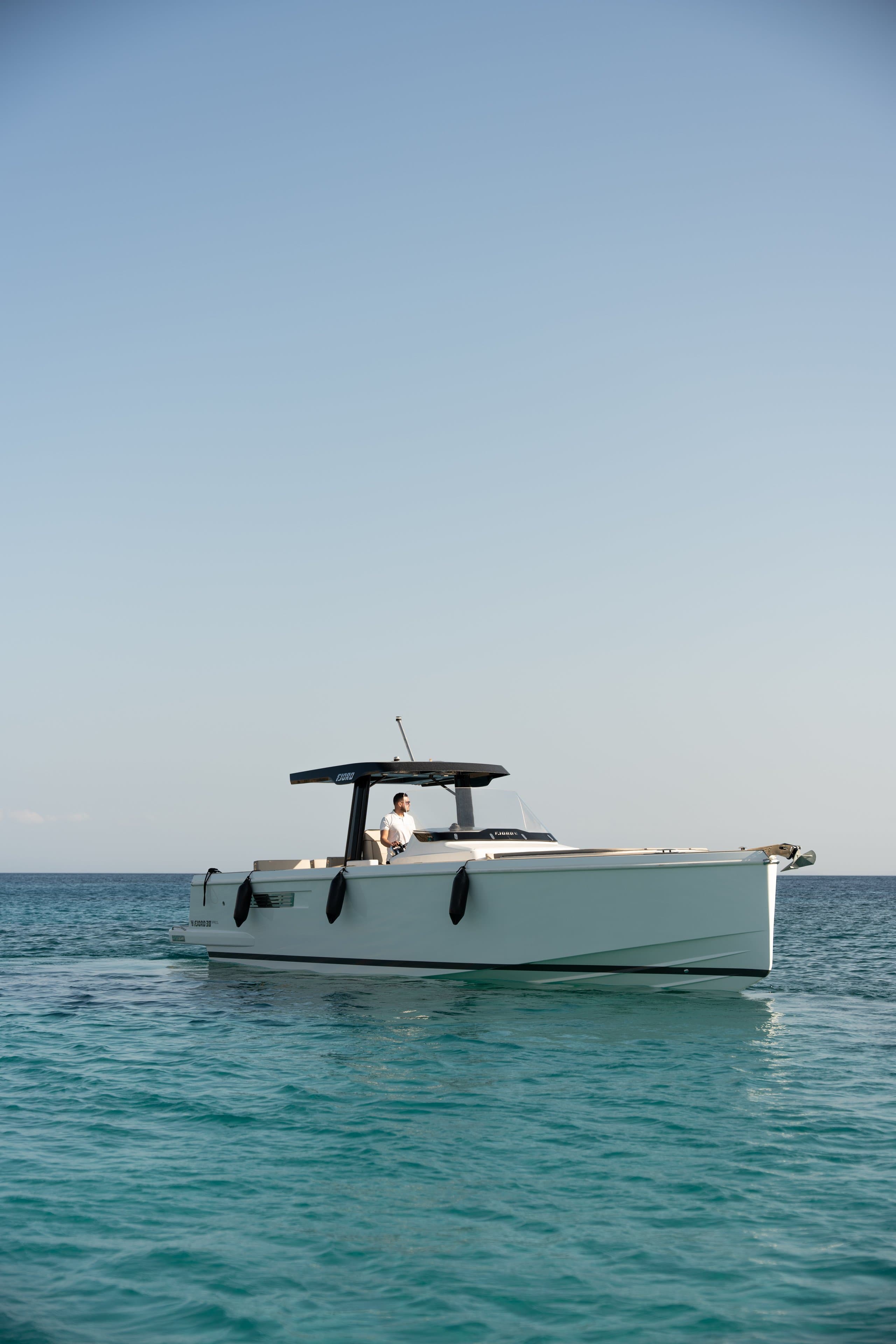 FJORD XPRESS 38 | Drivas Yachts