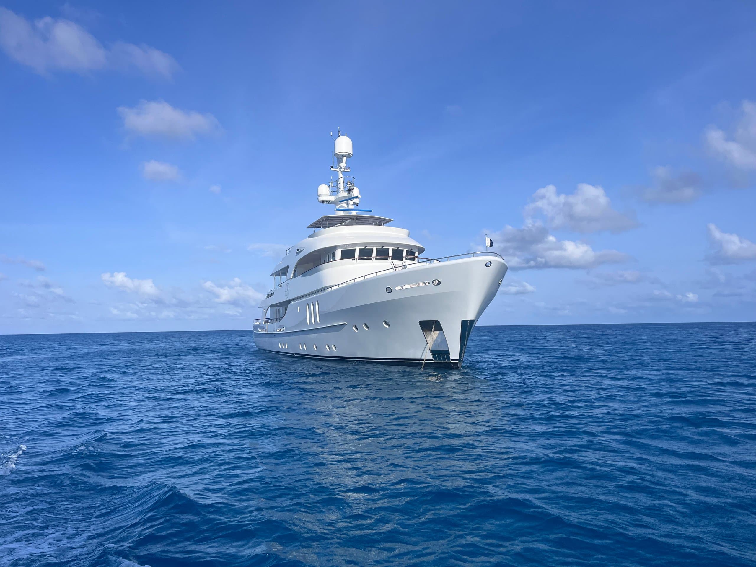 BELUGA | Drivas Yachts