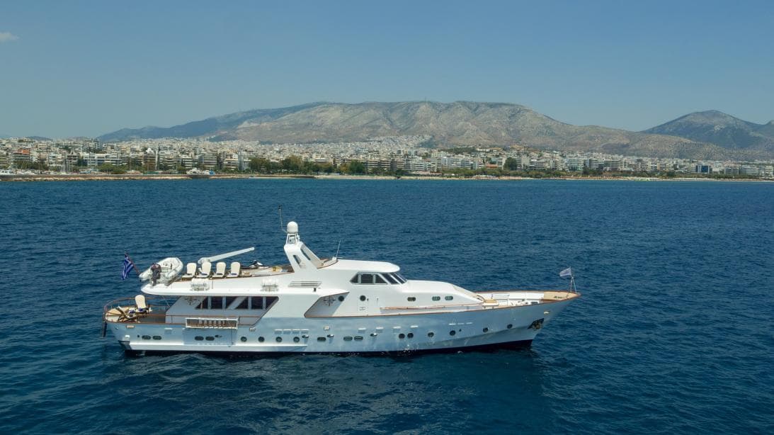 OCEANE II - ext | Drivas Yachts