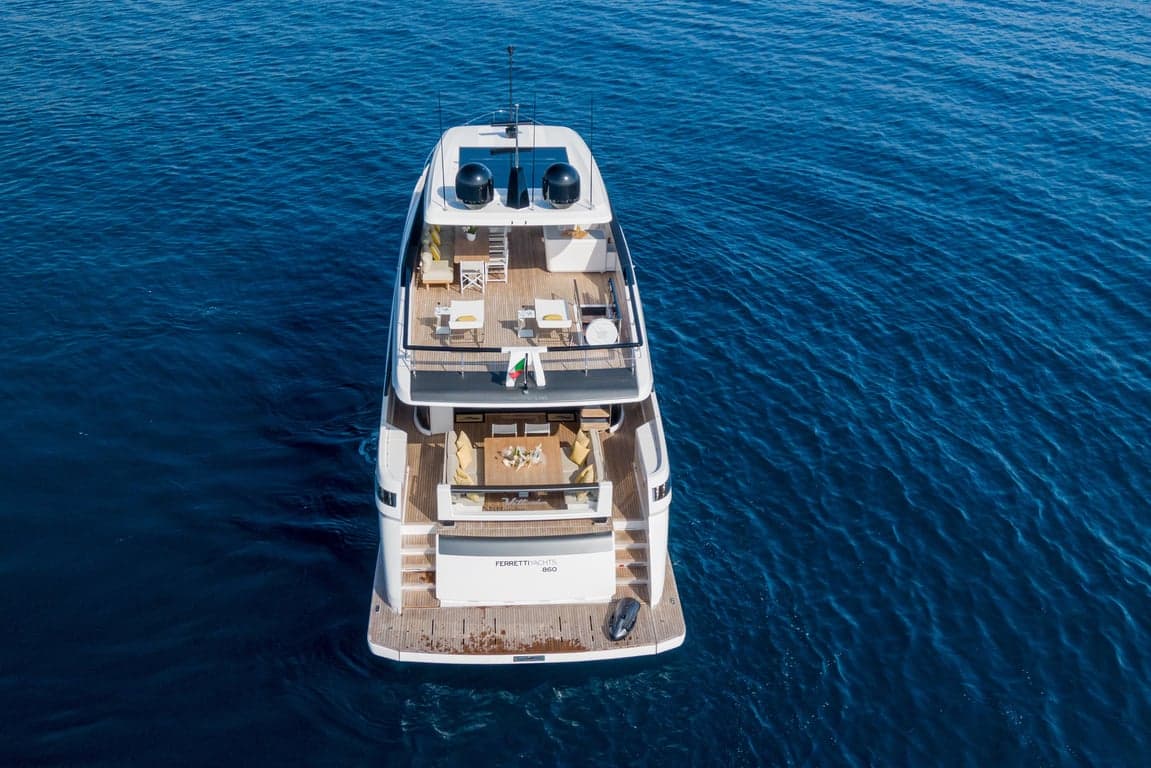 VITTORIA - aerial | Drivas Yachts
