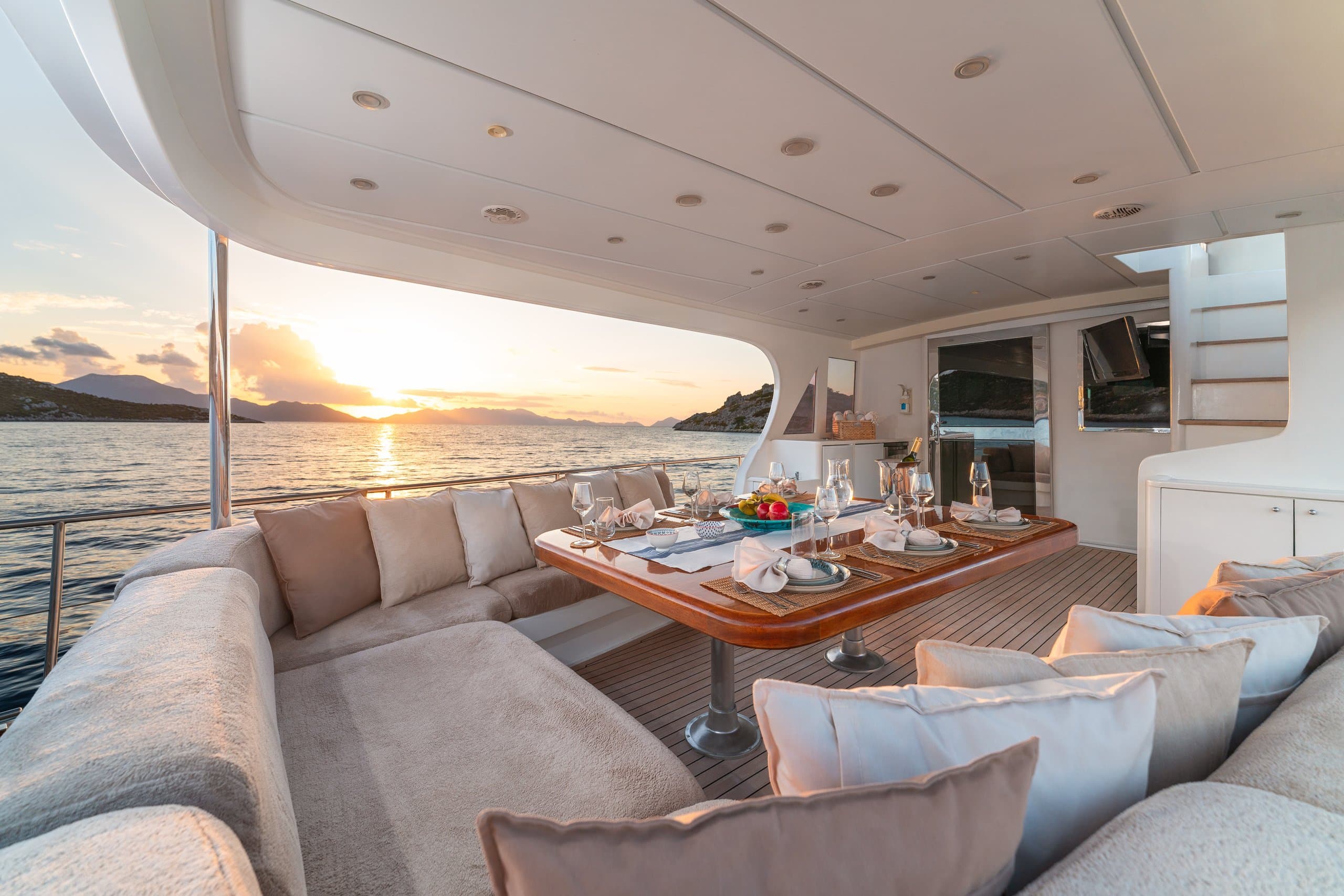 CANEREN | Drivas Yachts