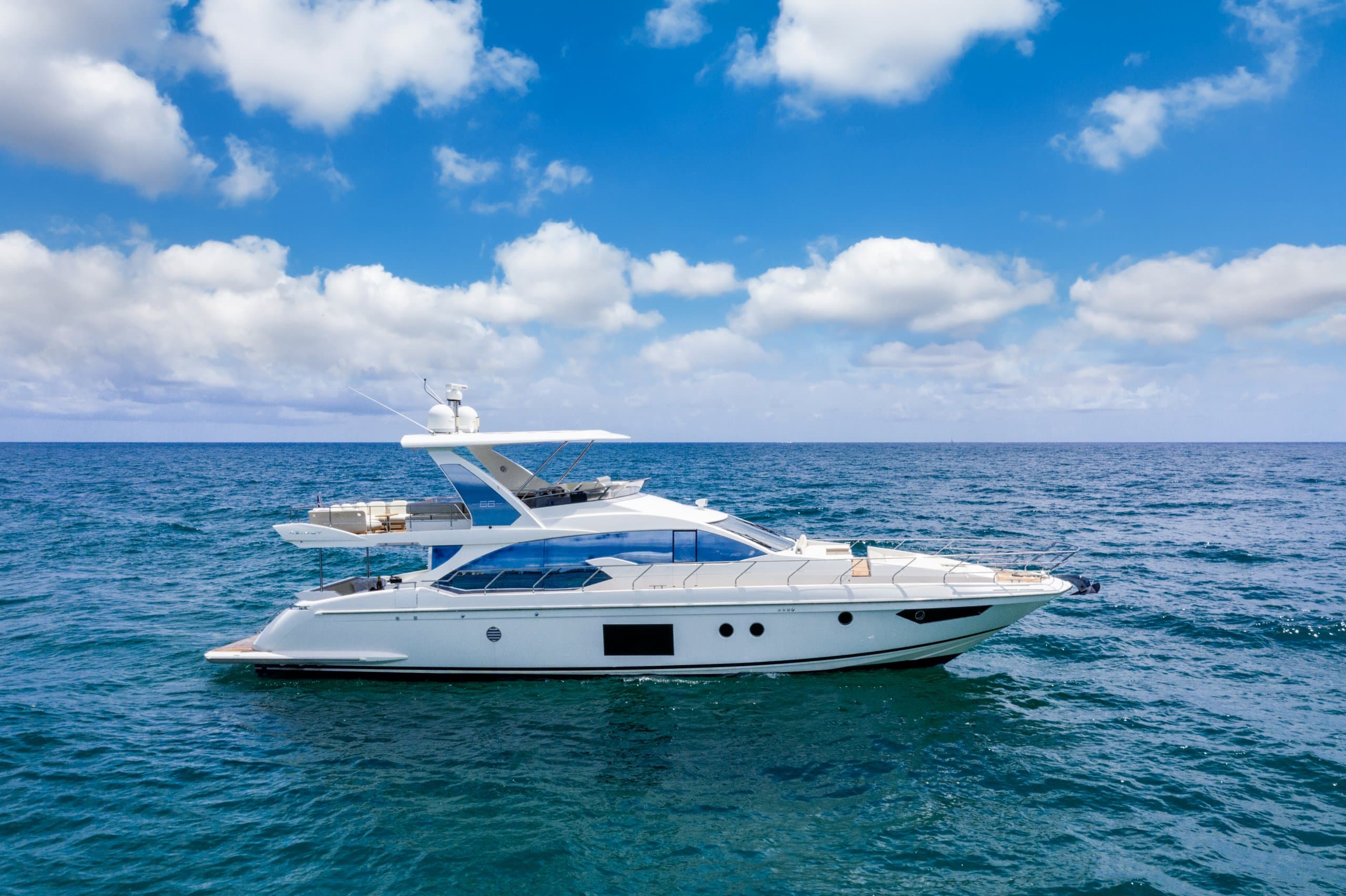 LE GRAND BLEU | Drivas Yachts