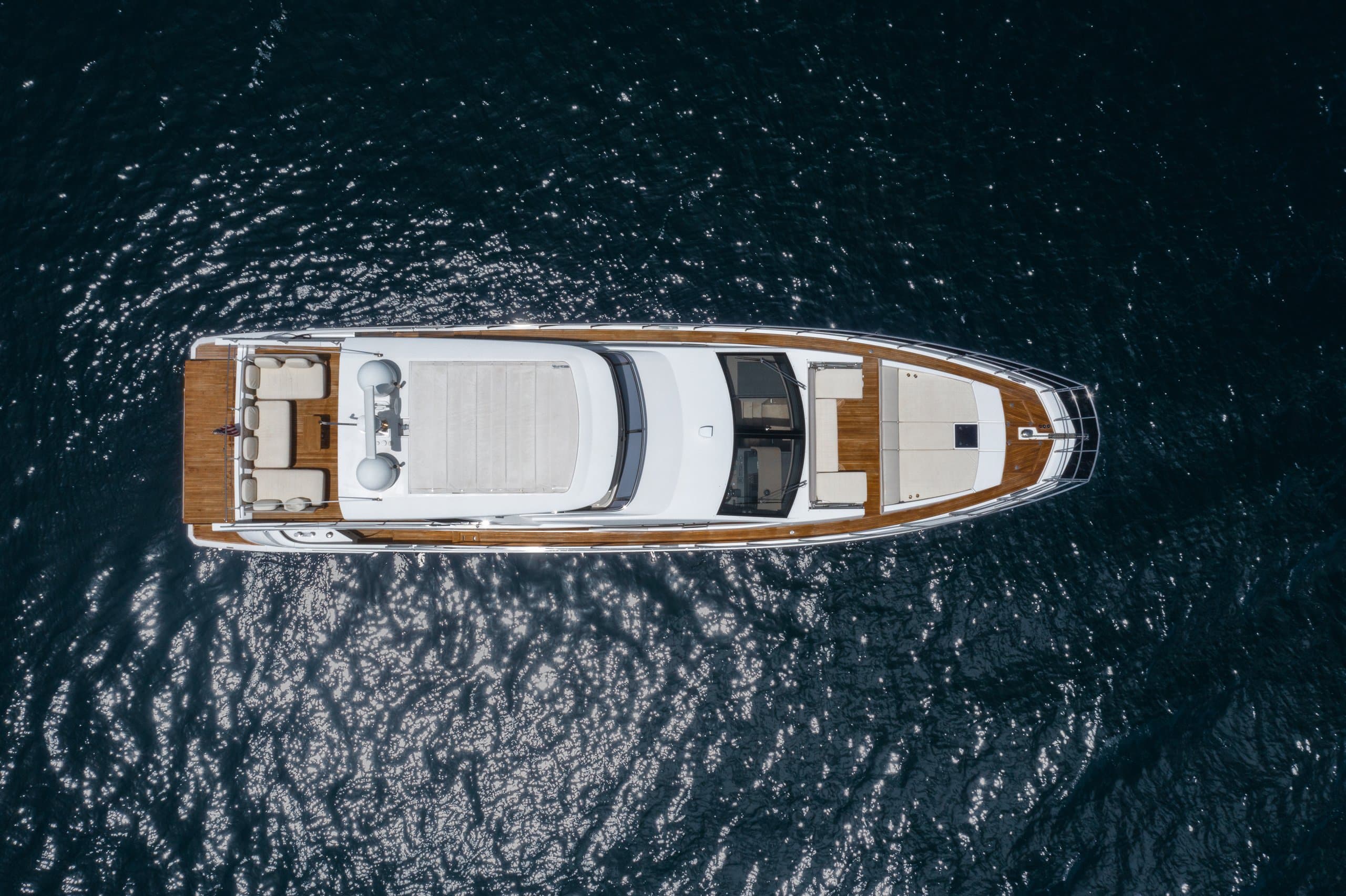 LE GRAND BLEU | Drivas Yachts