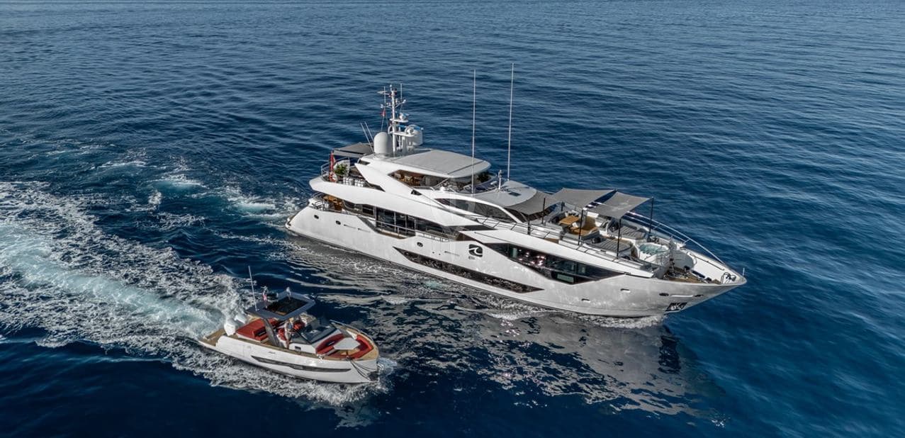 NOROADER - ext running | Drivas Yachts