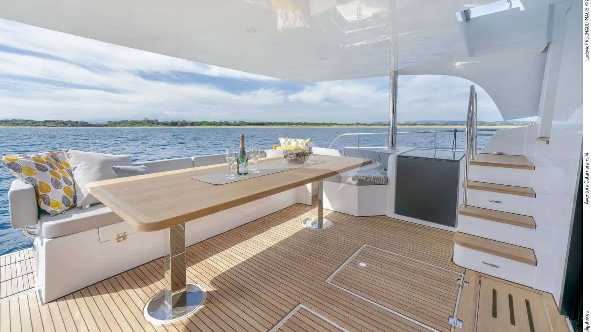 NYD'AMOUR II - deck fore | Drivas Yachts