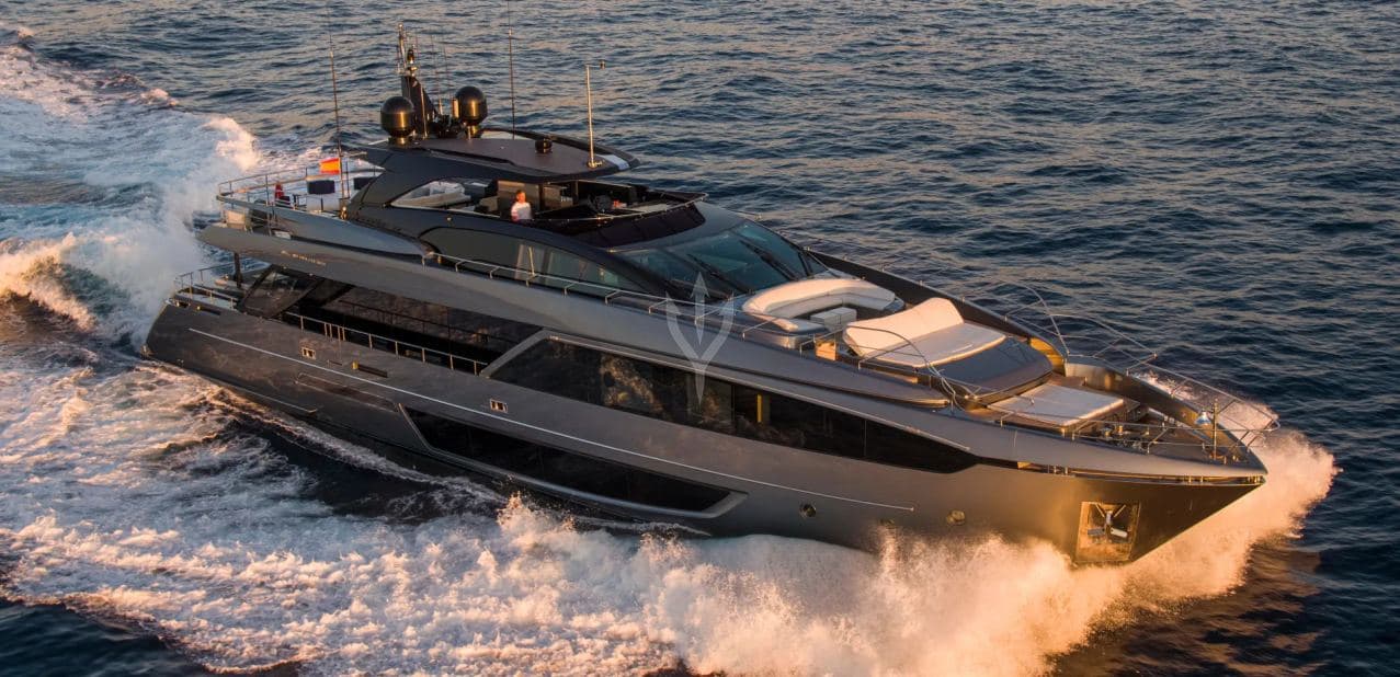 FIGURATI - aerial | Drivas Yachts