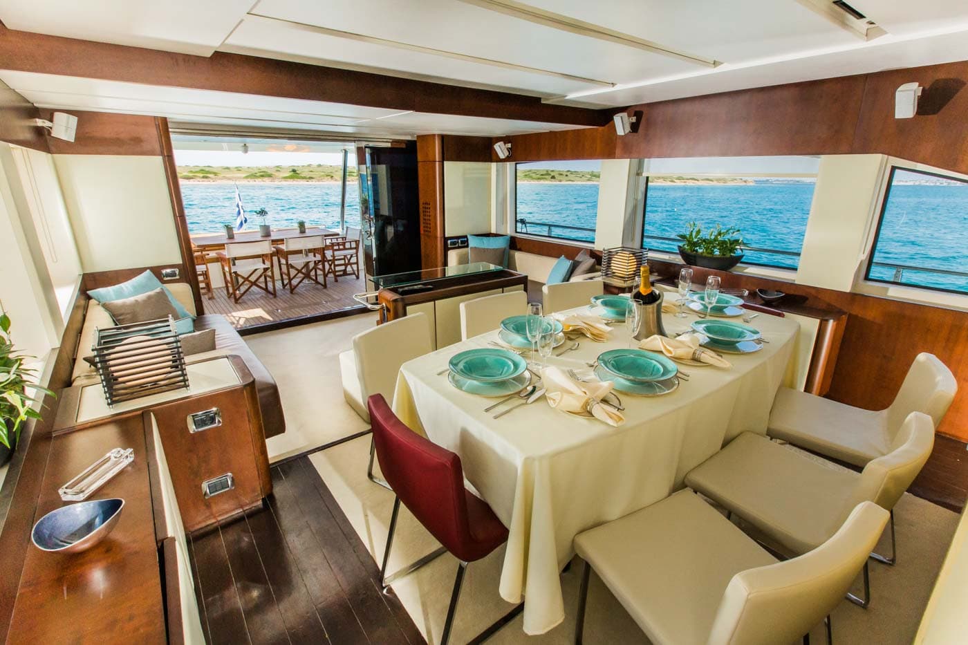 ULISSE - saloon | Drivas Yachts
