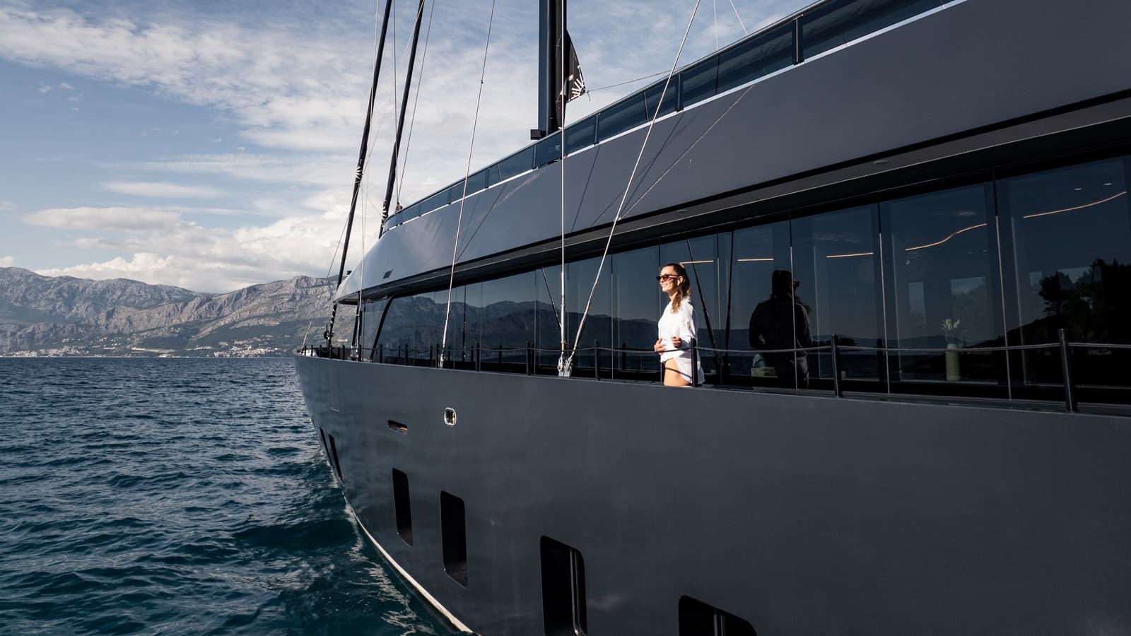 REPOSADO - ext port | Drivas Yachts