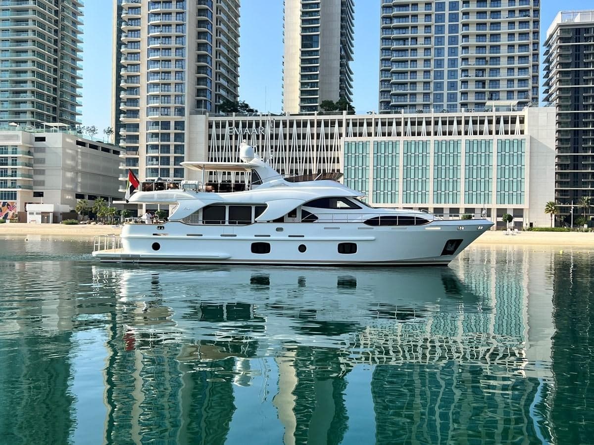 Motor yacht LEGEND 37m by Benetti — photo 4