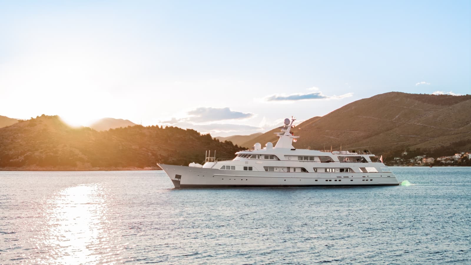 VICTORY - ext | Drivas Yachts