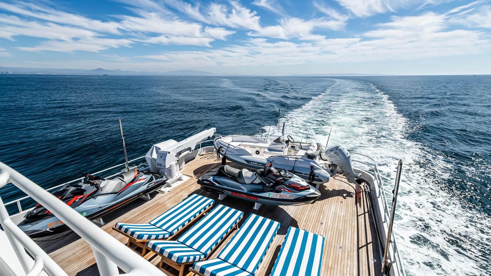 EL REY - ext running | Drivas Yachts