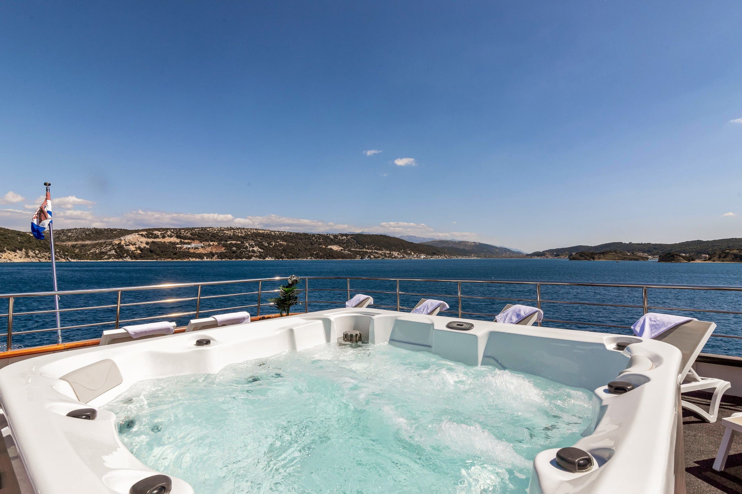 SUZANA | Drivas Yachts