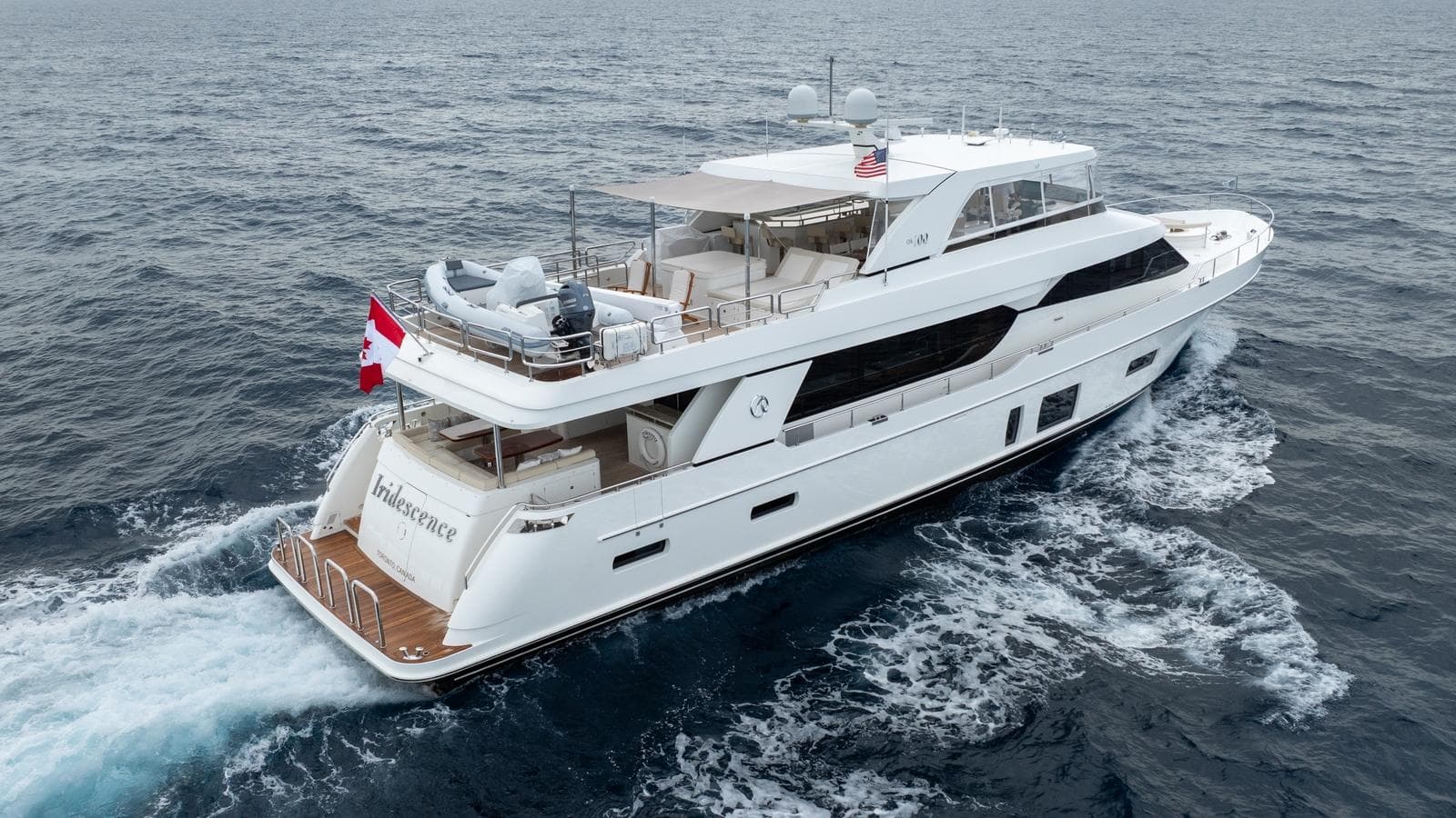 IRIDESCENCE - ext running | Drivas Yachts