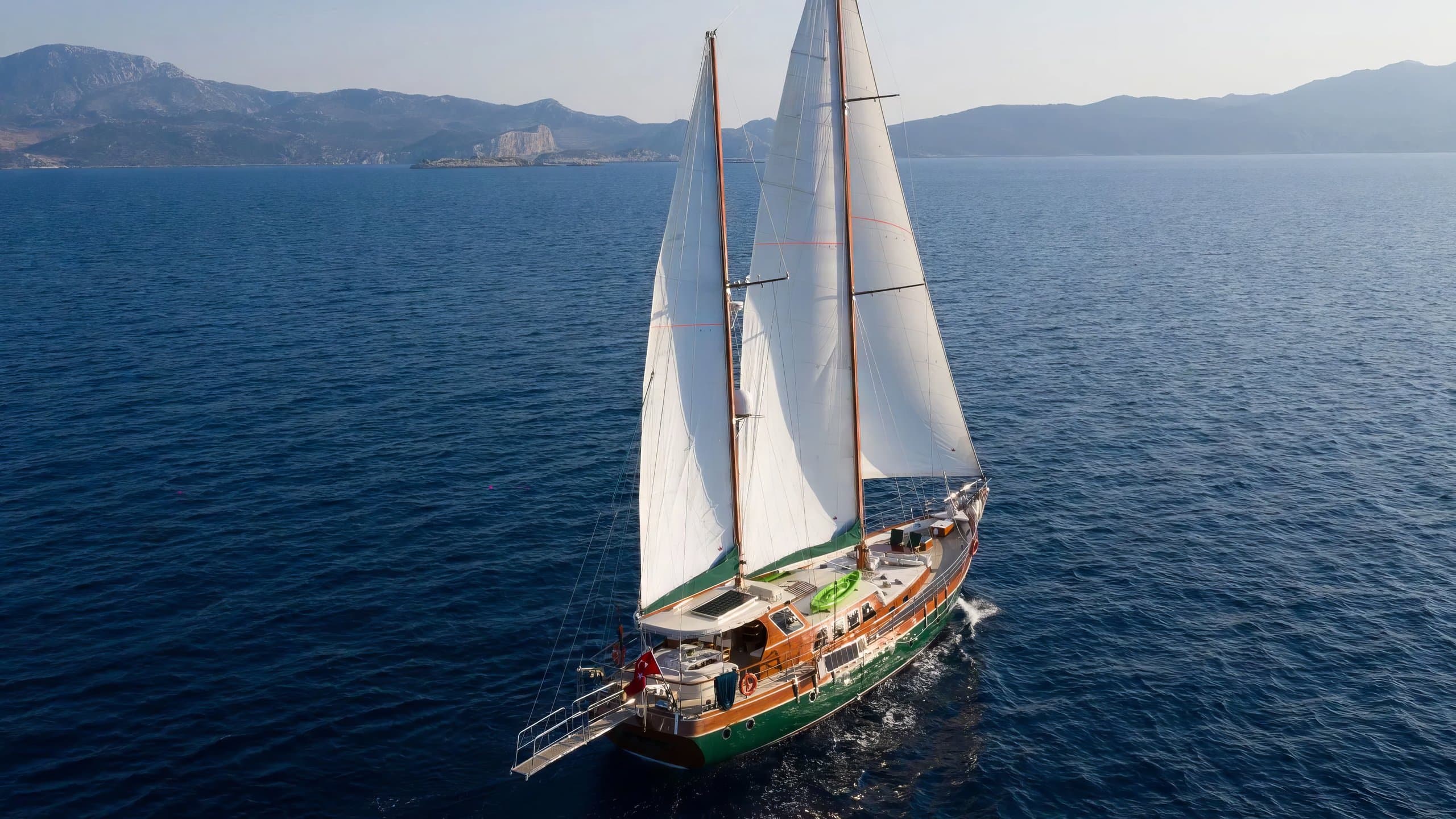 LADY FREYA | Drivas Yachts