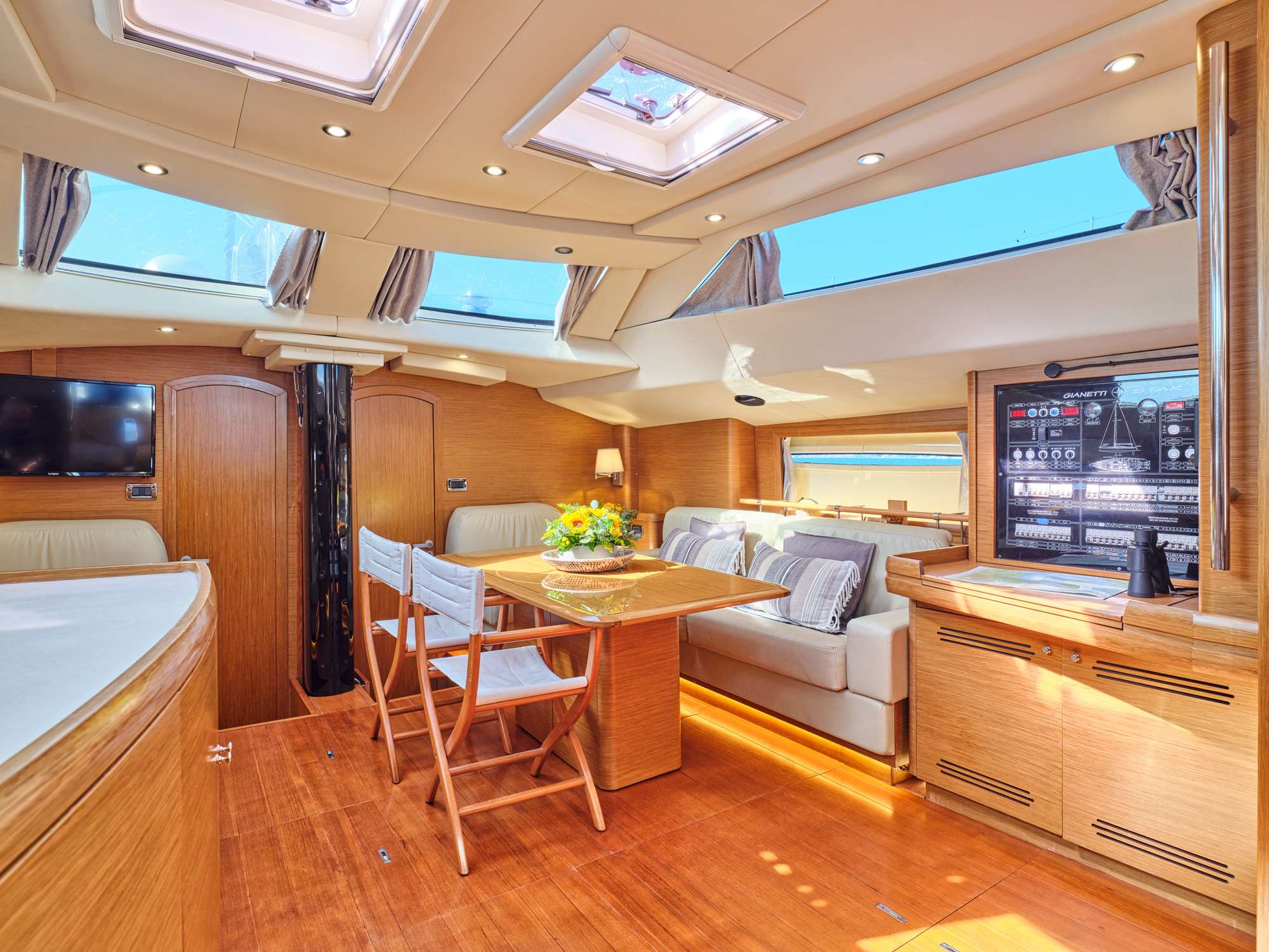 SHOOTING STAR | Drivas Yachts