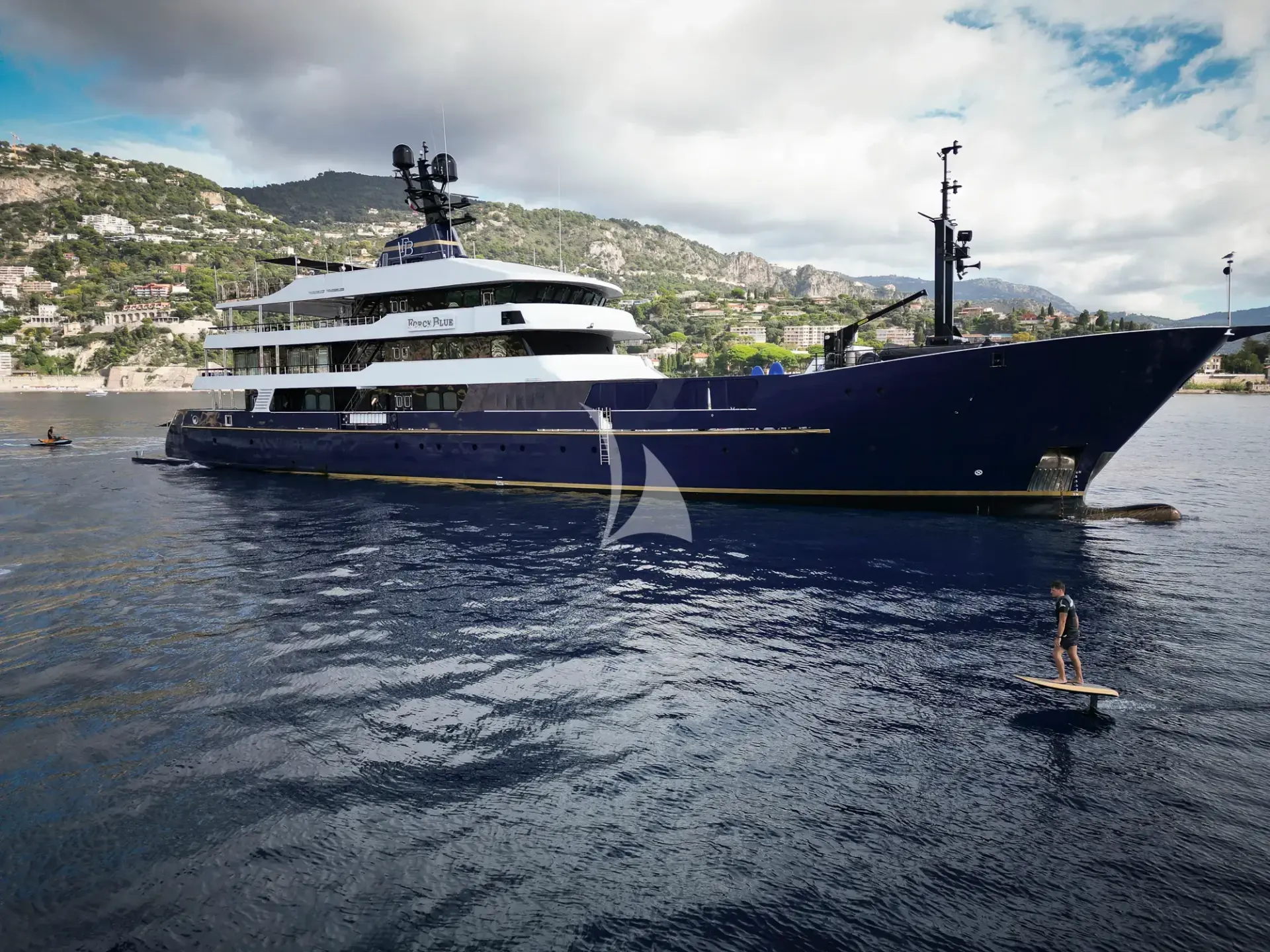 FORCE BLUE - ext | Drivas Yachts