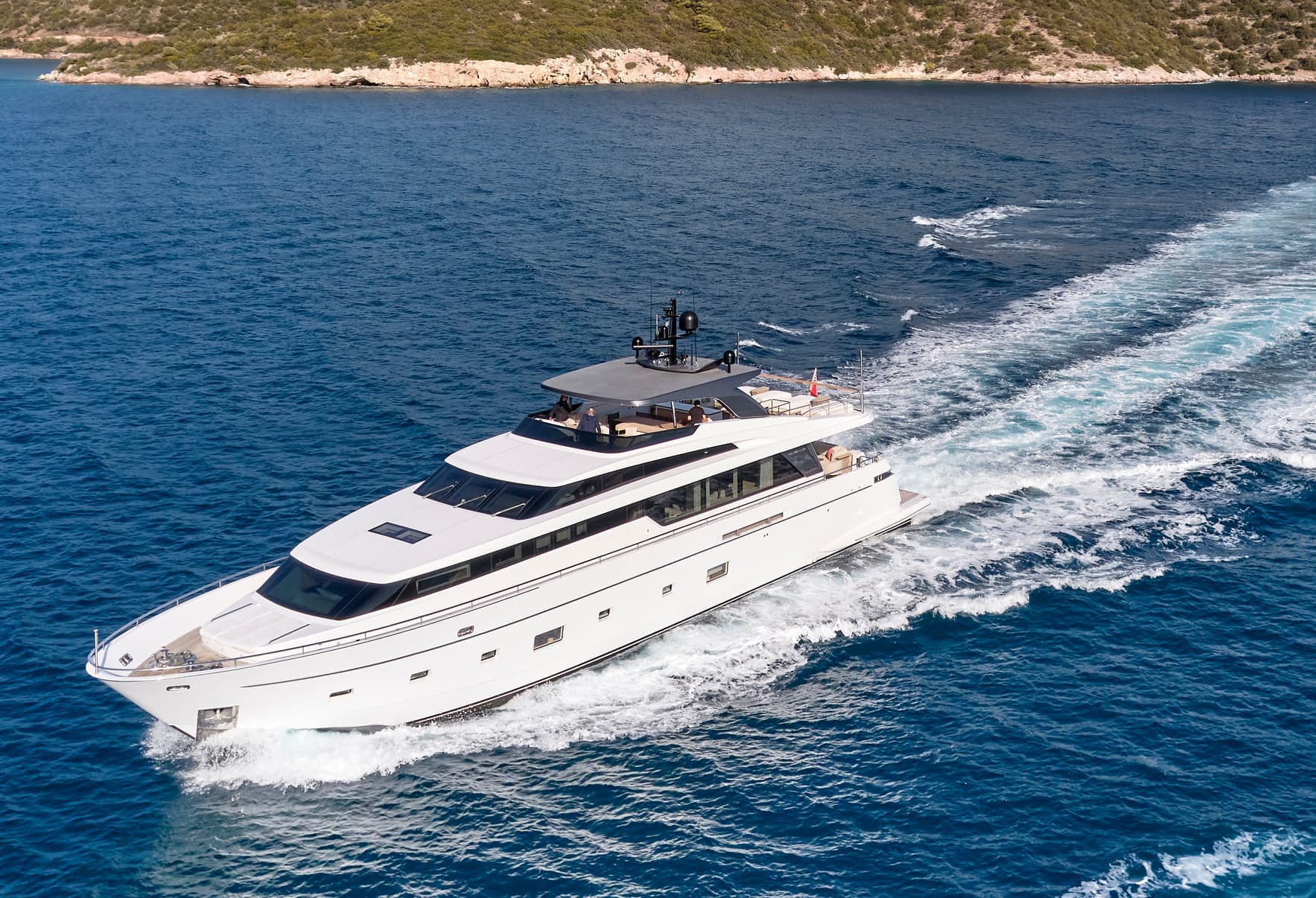 RARE DIAMOND - ext running | Drivas Yachts