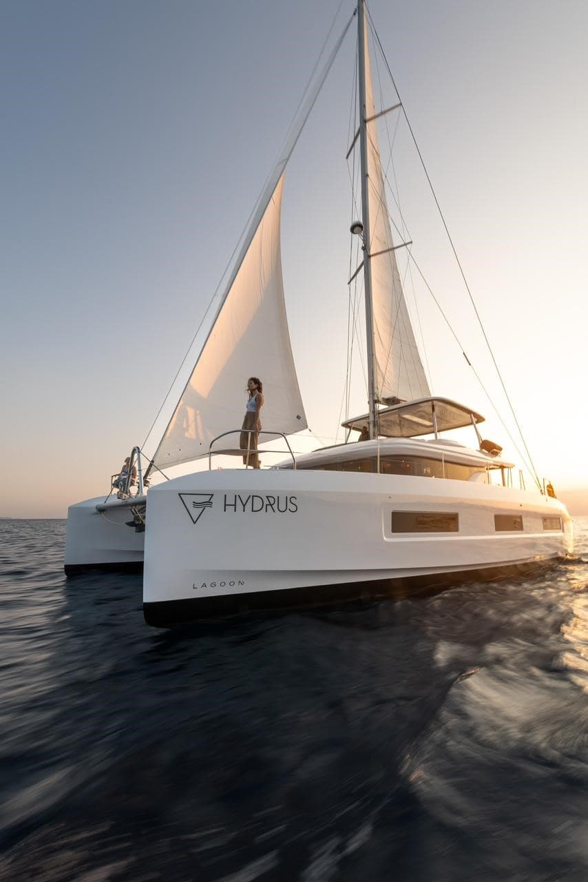 HYDRUS - ext stbd | Drivas Yachts
