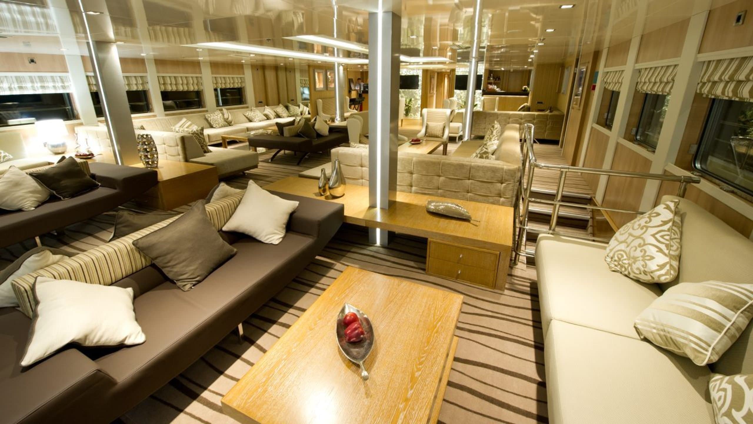 VARIETY VOYAGER | Drivas Yachts