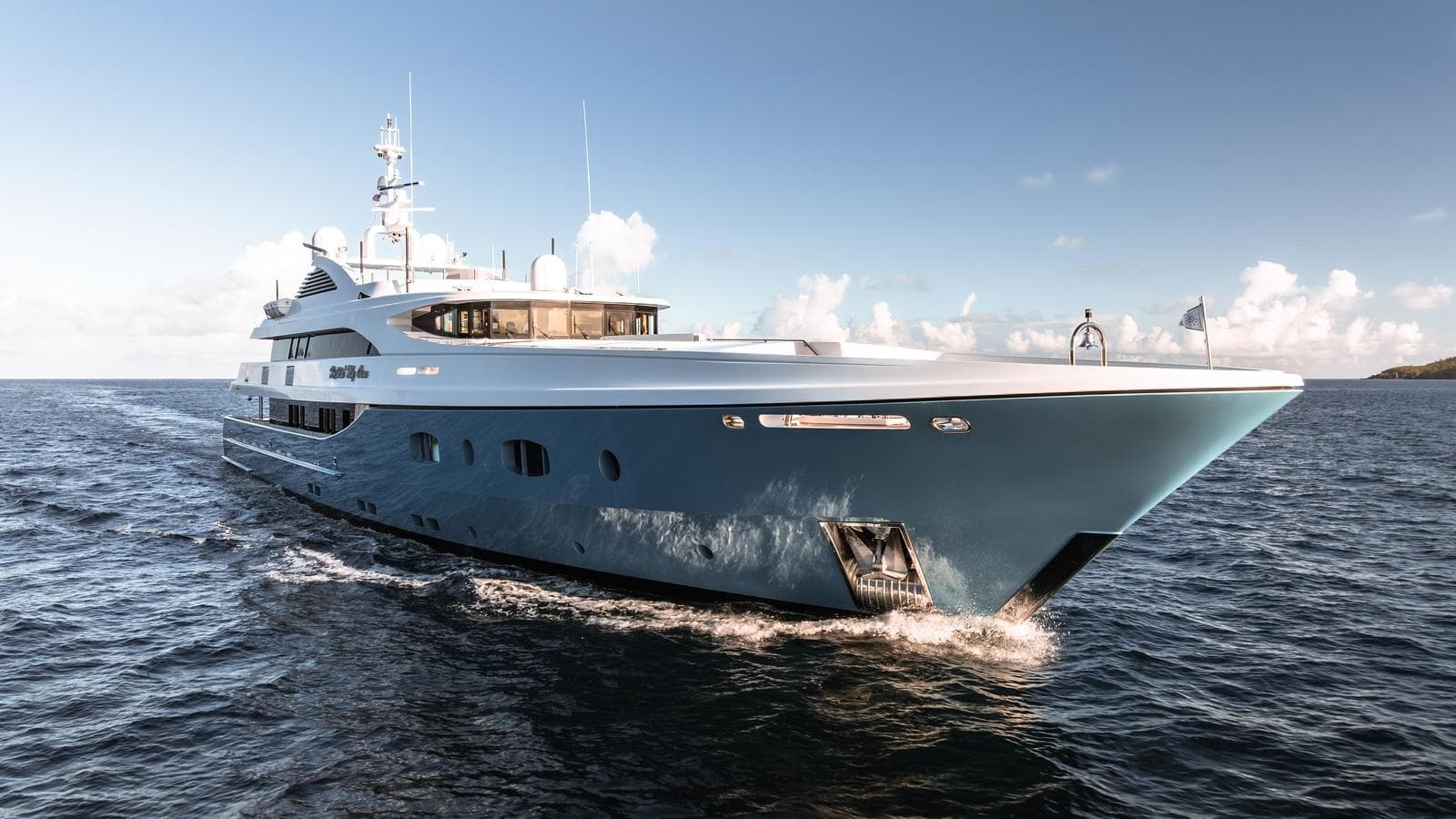 HOLDIN' MY OWN - ext port | Drivas Yachts